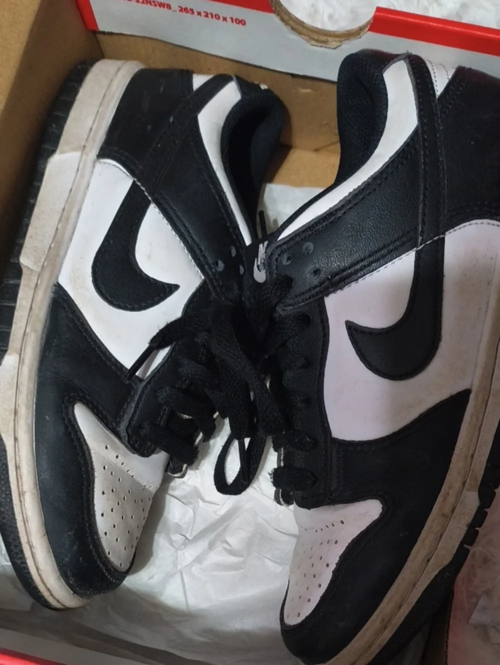 Nike Black And White Dunk 4y